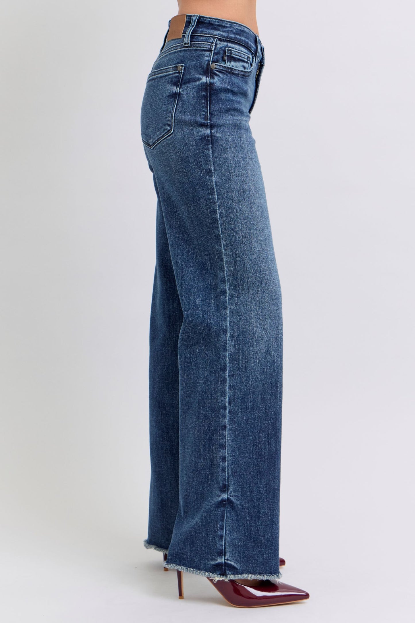 Cotten Blend Raw Hem Mid Rise Straight Denim Pant