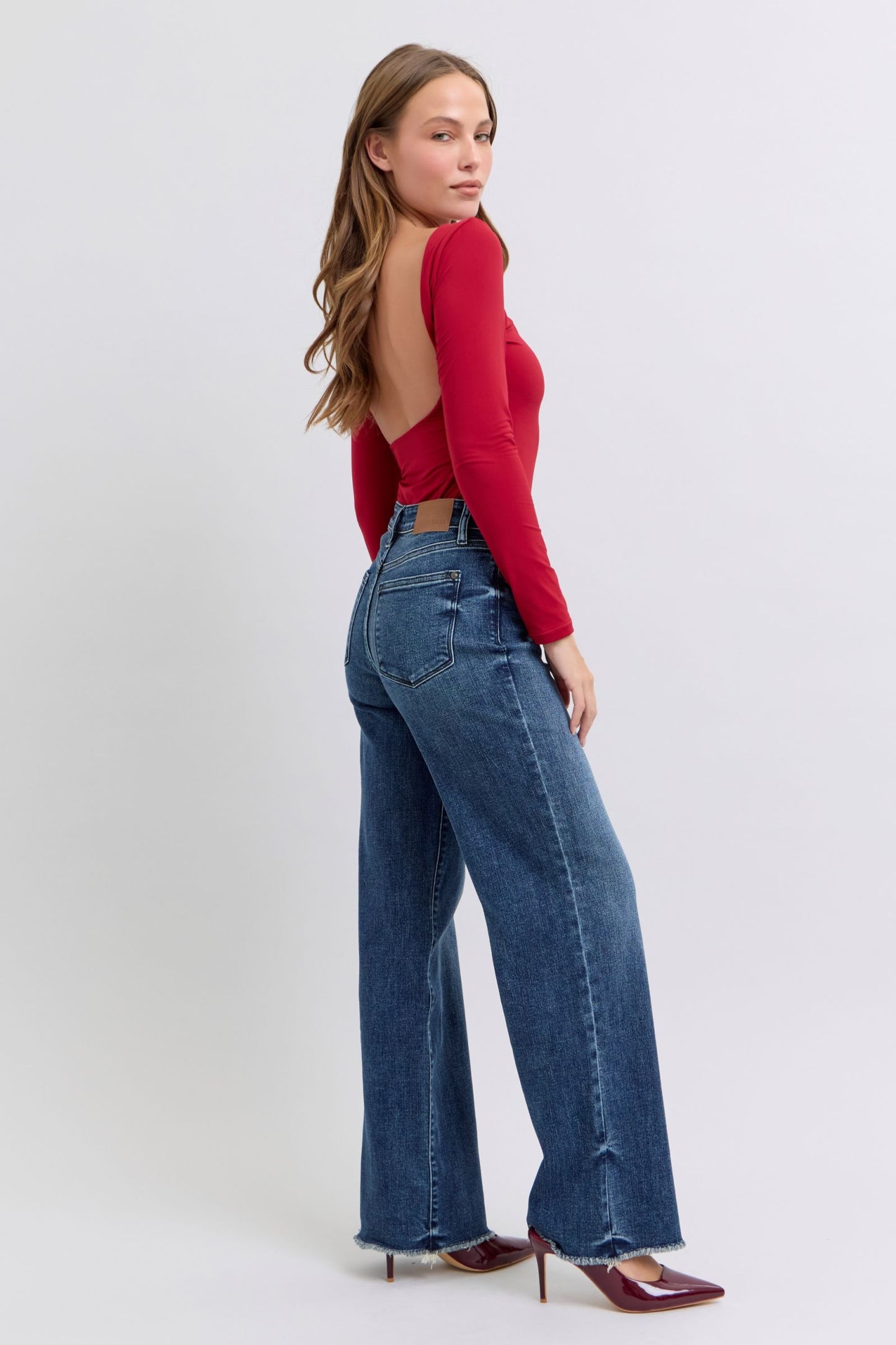 Cotten Blend Raw Hem Mid Rise Straight Denim Pant